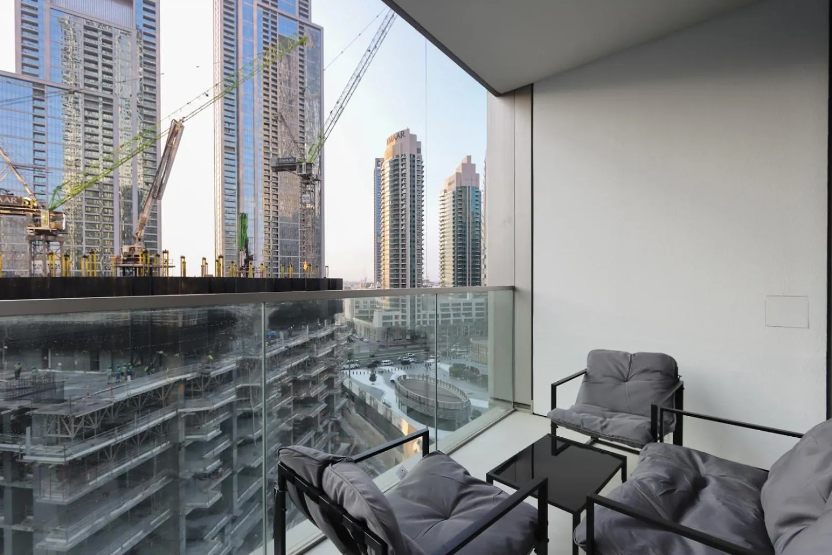 Livbnb-Prestige 1Br In Grande, Pool With Iconic Burj Khalifa View Dubai 0*,