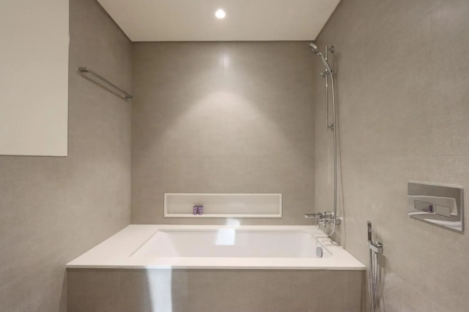 Livbnb-Prestige 1Br In Grande, Pool With Iconic Burj Khalifa View Dubai Lägenhet
