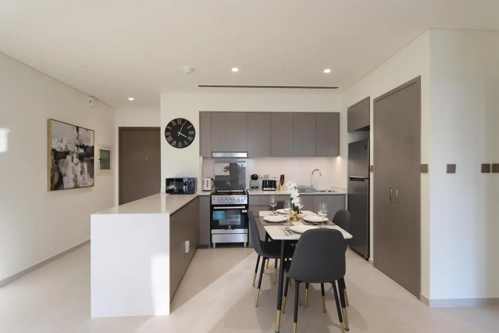 Livbnb-Prestige 1Br In Grande, Pool With Iconic Burj Khalifa View Dubai Förenade Arabemiraten