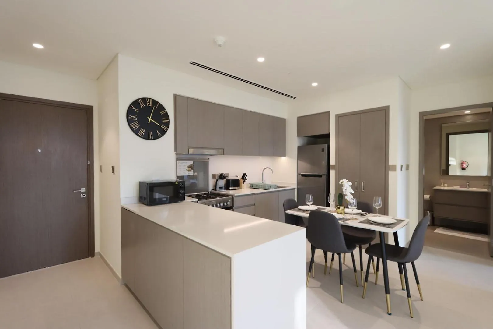 Lägenhet Livbnb-Prestige 1Br In Grande, Pool With Iconic Burj Khalifa View Dubai