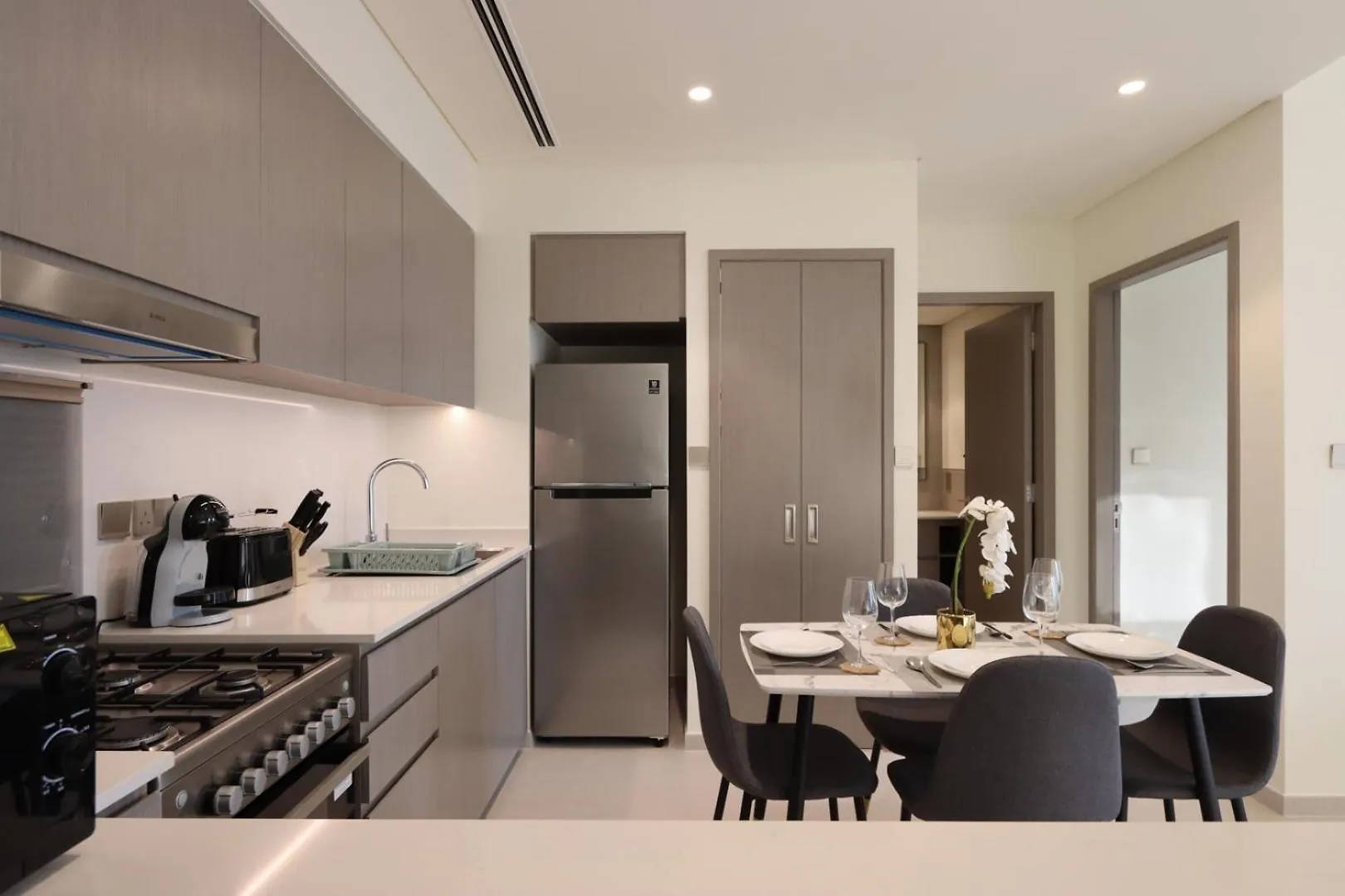 Livbnb-Prestige 1Br In Grande, Pool With Iconic Burj Khalifa View Dubai Apartment